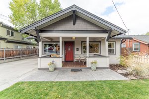 New Listing! Stunning Bend Bungalow - Walk to Downtown