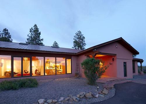 Modern Luxury Home on 3 Acres - Great Views - 10 Min. to Downtown Durango