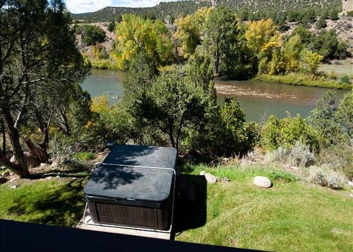 Luxury Home on the Animas River - Hot Tub, Fire Pit and Ping Pong