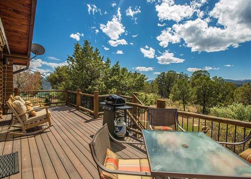 Second-Level Apartment w/Wrap Around Deck - Unmatched Views!
