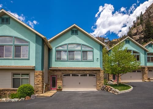 Unbeatable Location - Across from Ouray Hot Springs - Walk to Downtown