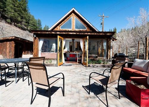 Secluded Cabin on Creek - 4 miles from downtown Durango - Gas Firepit