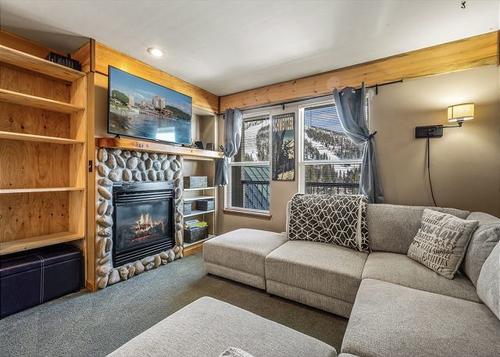New Listing! Private Condo - Ski in Ski out at Schweitzer Mountain Resort