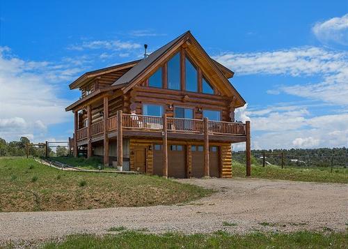 Pet Friendly Modern Cabin - 15 Minutes from Durango - Deck/Fire Pit and Views