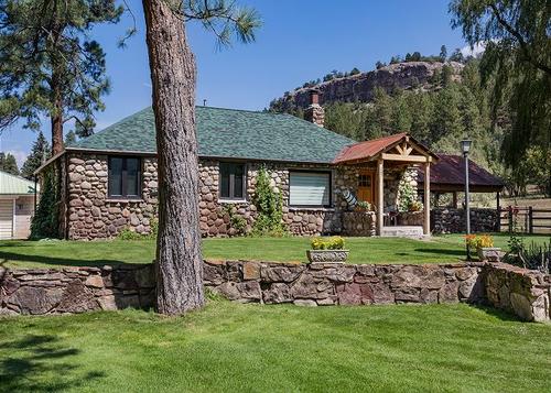 Historic Pet Friendly Home on 3 acres w/AC between Durango and Purgatory