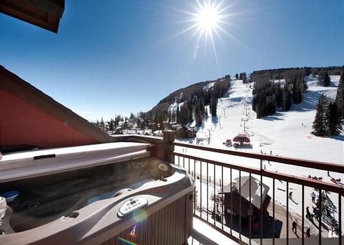 Best Penthouse in Purgatory Lodge - SlopeViews - Ski in/Out - Private Hot Tub
