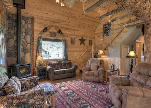 Cozy Log Cabin -  Mountain Views - ATV's Welcome  Near Creede