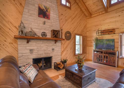 Mountain Modern Cabin - Walking Distance to Rio Grande River - Dogs Welcome!