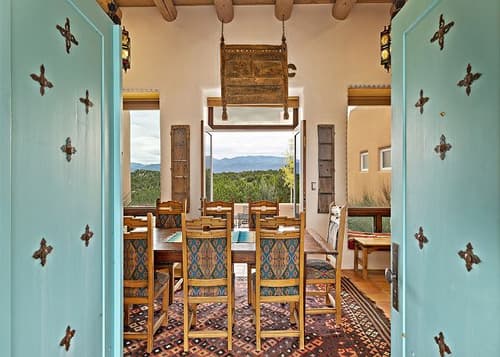New Listing! Secluded Santa Fe Get-Away, Stunning Views, Access to Trails