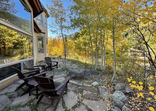 New! East Vail Home with Panoramic Mountain Views - Patio/Fireplace/Grill