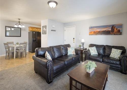 Affordable Redcliff Condo | Pool/Hot Tub | Close to Town & Attractions