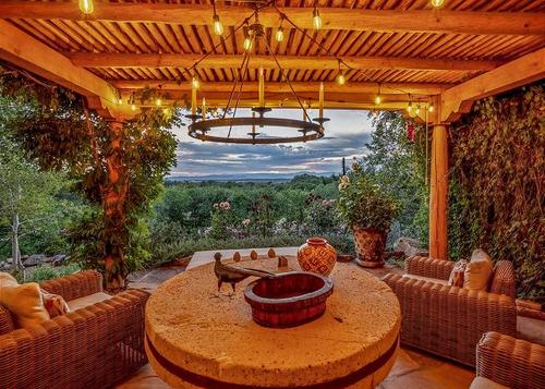 Casa Vista Luxurious Santa Fe Retreat- Near Plaza & Canyon Road- 30+Day Stays
