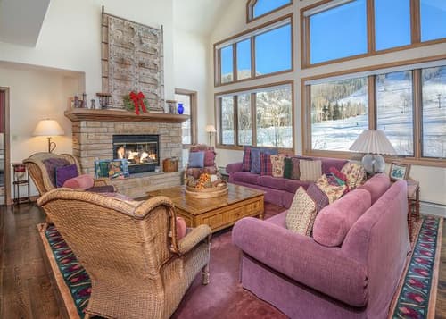 New Listing! Ski-in/Ski-Out in Beaver Creek- Excellent Location- Hot Tub/Pool