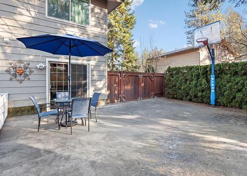 New! 2 Blocks to Ramsey Park -10 Min to Downtown -Basketball & Outdoor Dining