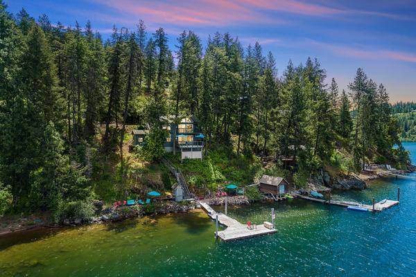 lake cabin rentals Idaho