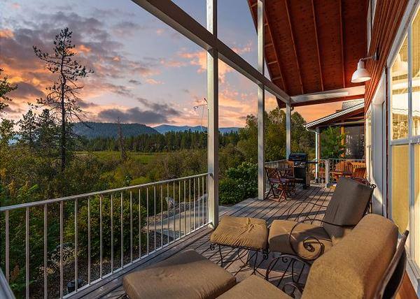 lake cabin rentals Idaho